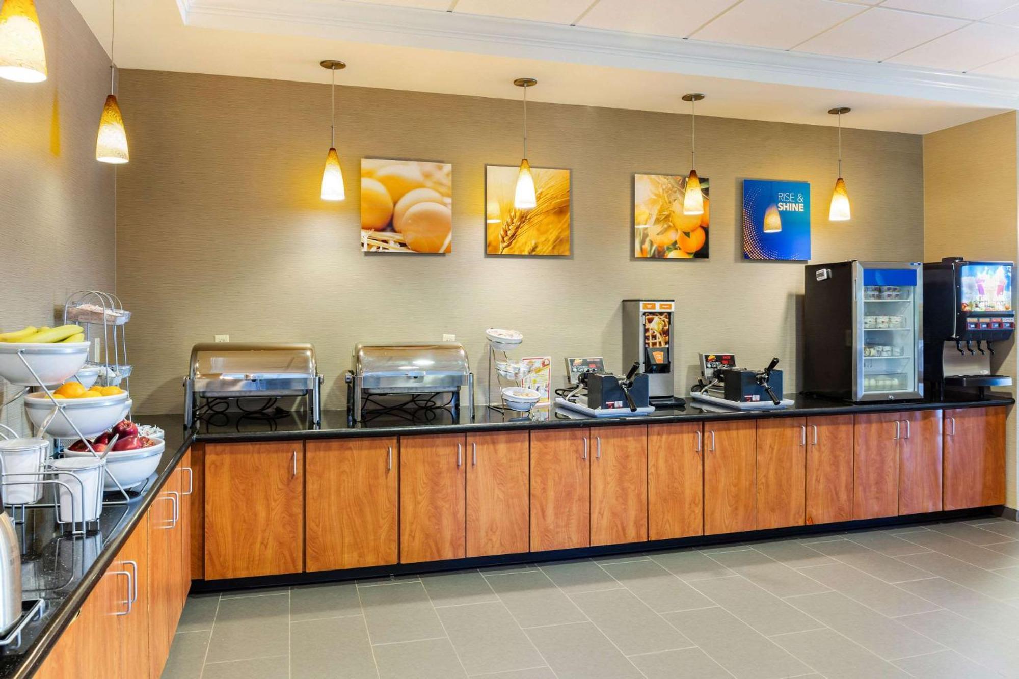Comfort Suites Lancaster Amish Country Smoketown (Lancaster County) Exterior foto